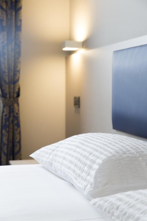 Albergo Montenegro Maniago Exteriör bild